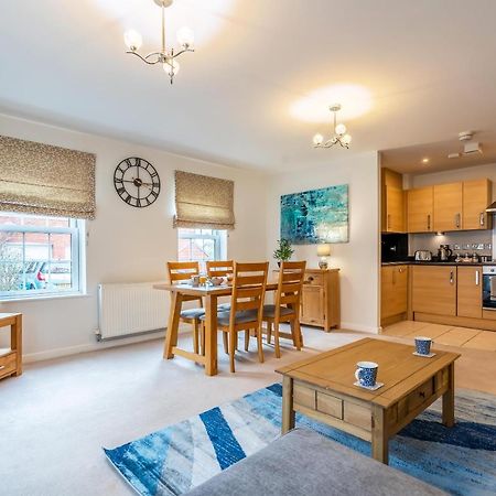 The Augustine - Modern Two Bed Ground Floor Apartment With Parking Canterbury Dış mekan fotoğraf