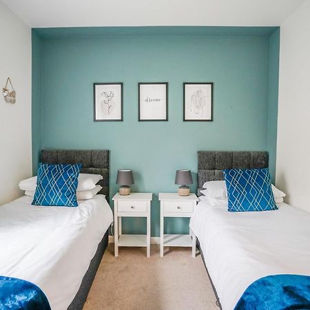 The Augustine - Modern Two Bed Ground Floor Apartment With Parking Canterbury Dış mekan fotoğraf