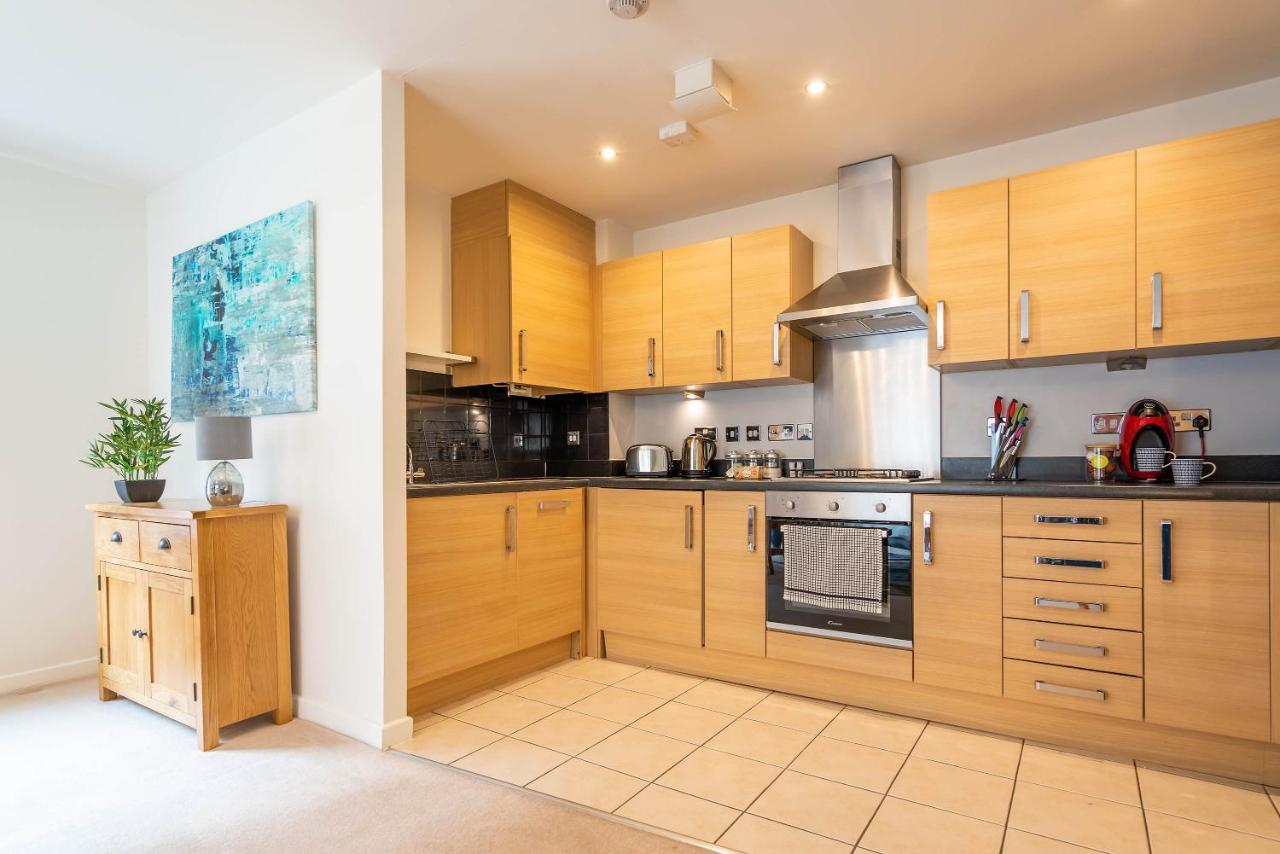 The Augustine - Modern Two Bed Ground Floor Apartment With Parking Canterbury Dış mekan fotoğraf